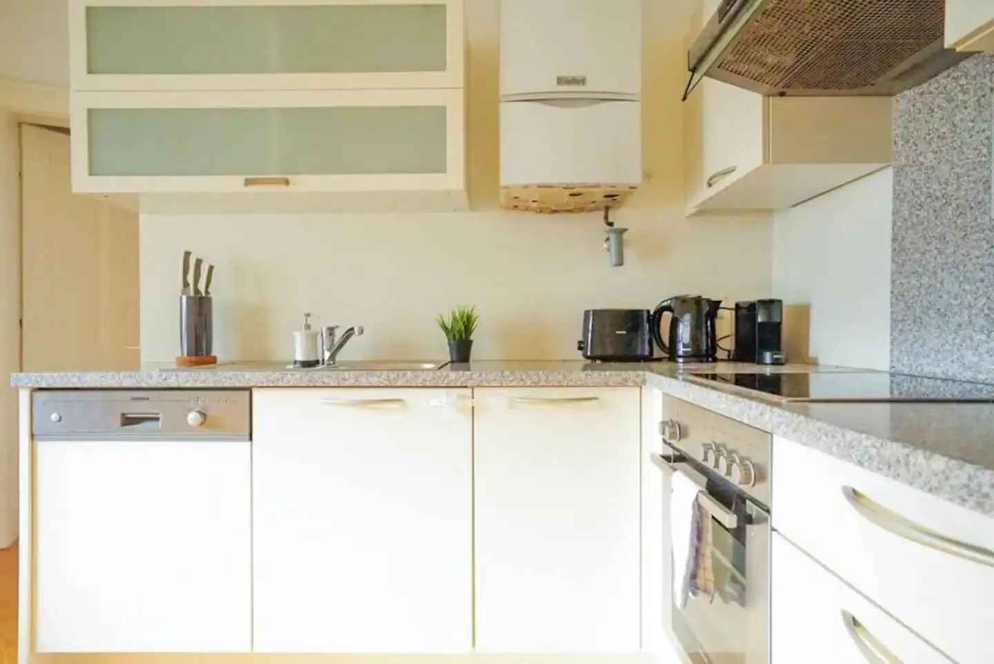 Beautiful Apartments In Vienne 0*,