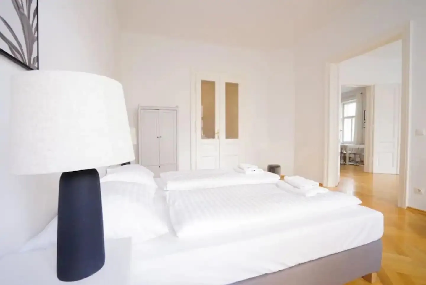 Beautiful Apartments In Vienne 0*,